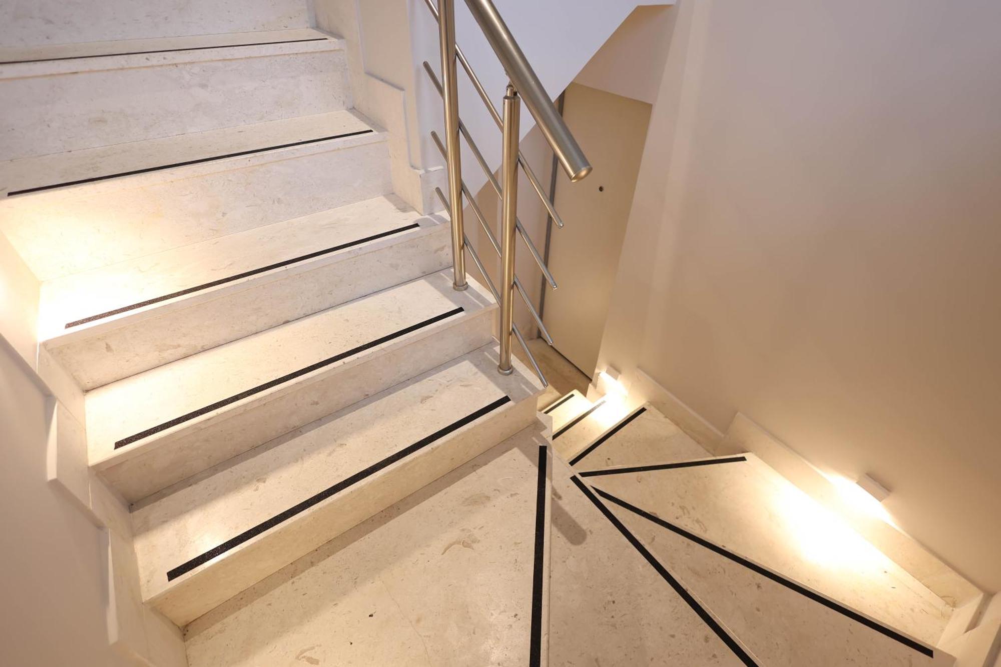 Grandstay Studios Дуррес Экстерьер фото